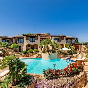 Casa vacanze Locazione Turistica Bougainville 5 - Vista Village, Porto San Paolo (Sardinia)